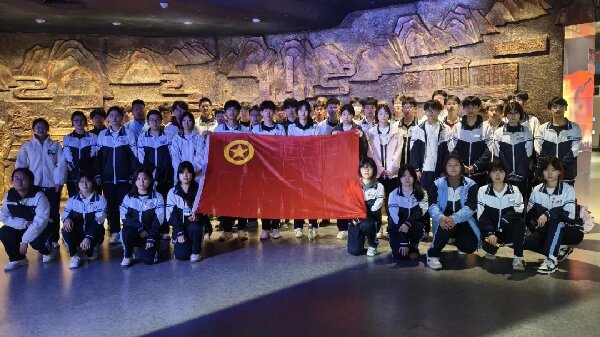 院校组织学生代表参观郭永怀事迹陈列馆