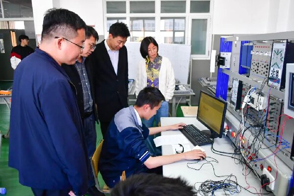 学校电气工程部举办学生技能大比武活动